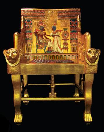 A golden throne for the deceased King.