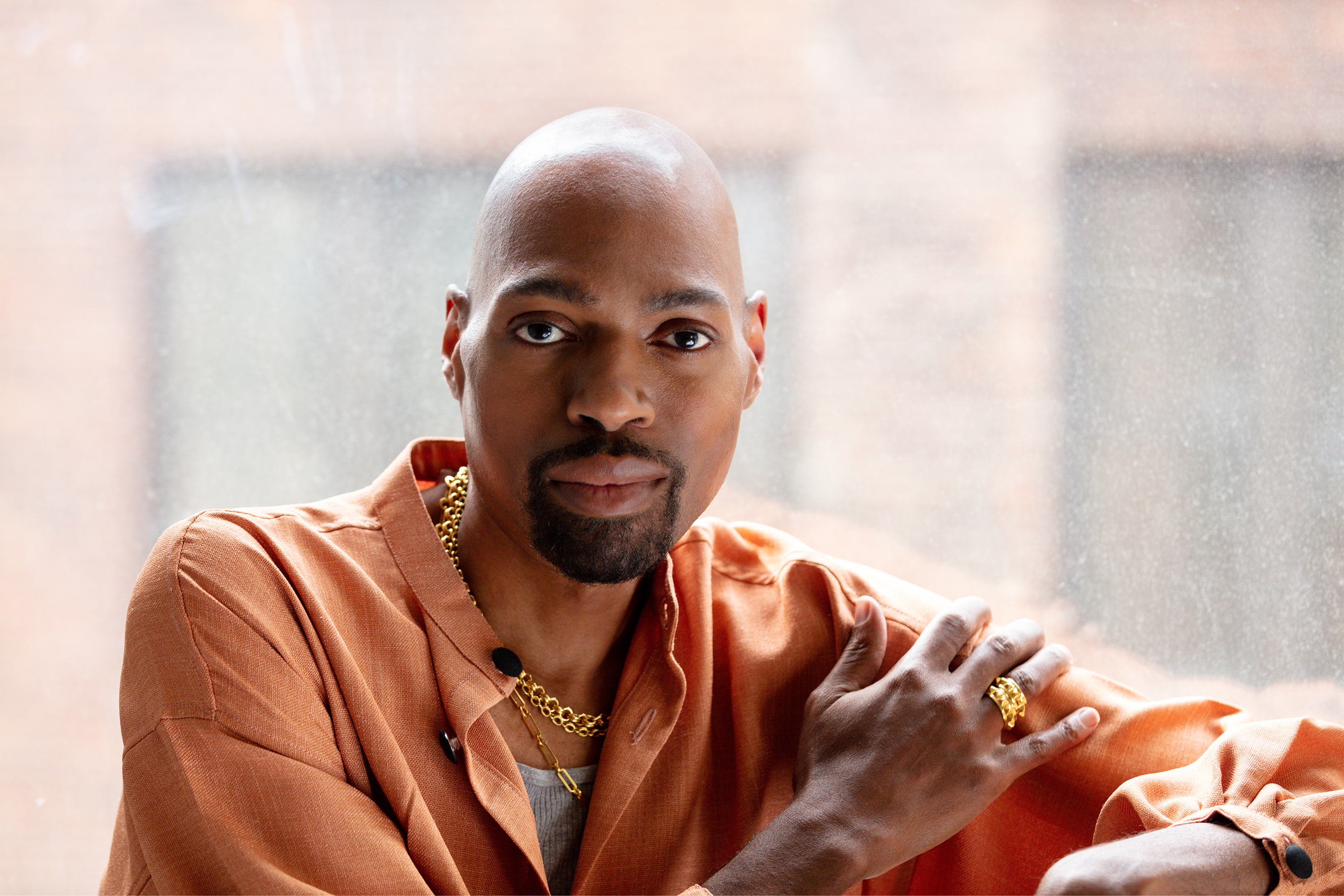 Henry Edwards II is wearing Auvere 22 and 24 karat gold jewelry
