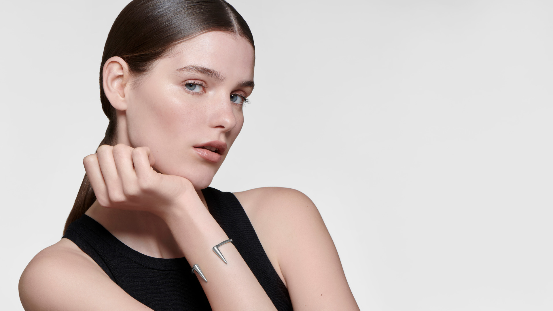 2025 Holiday Gift Guide AUVERE