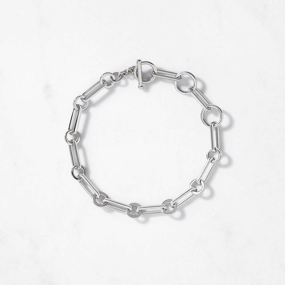 2025 Holiday Gift Guide AUVERE