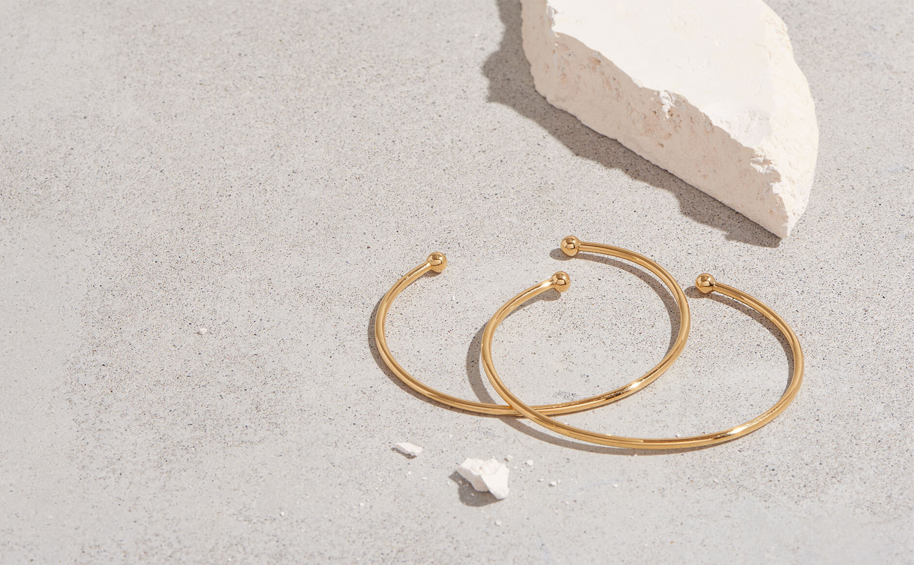 Four ways to wear our cage rope necklace