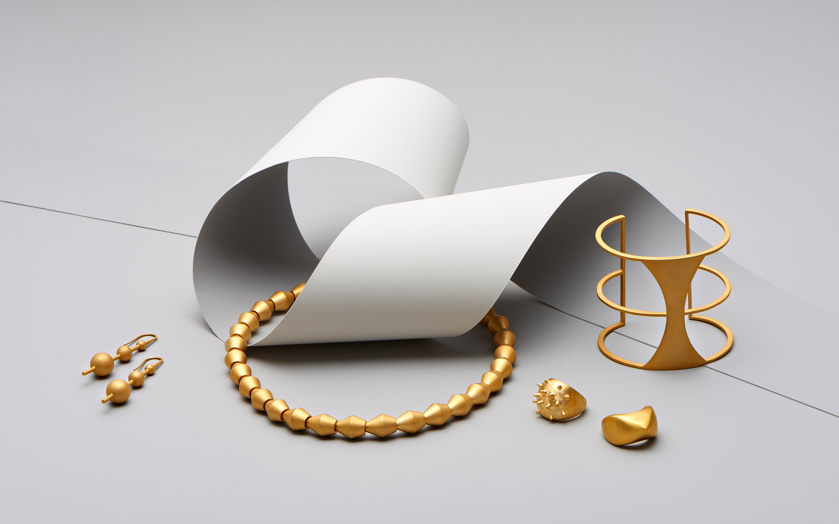 Bold luxe