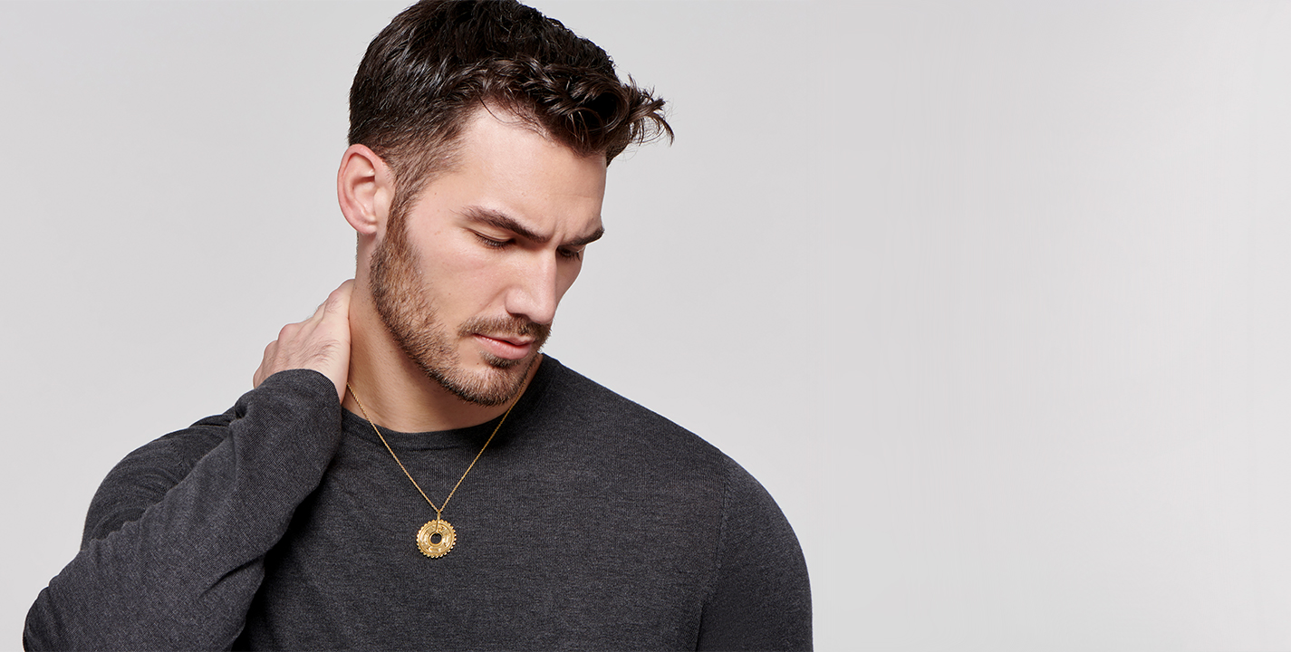 INDOMITABLE MEDALLION & CHAIN