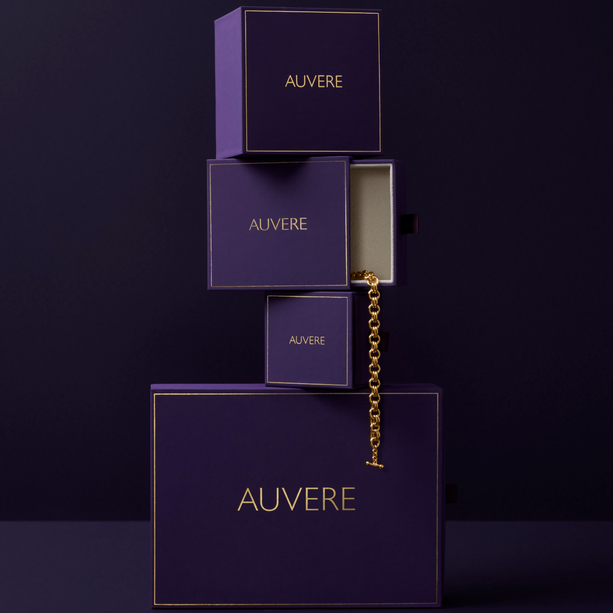 Discover rare 18 karat gold collections